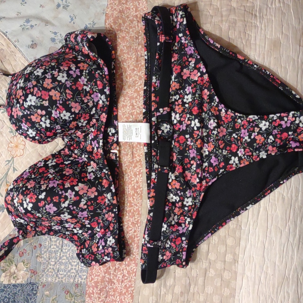 Cute 2 piece swim suit